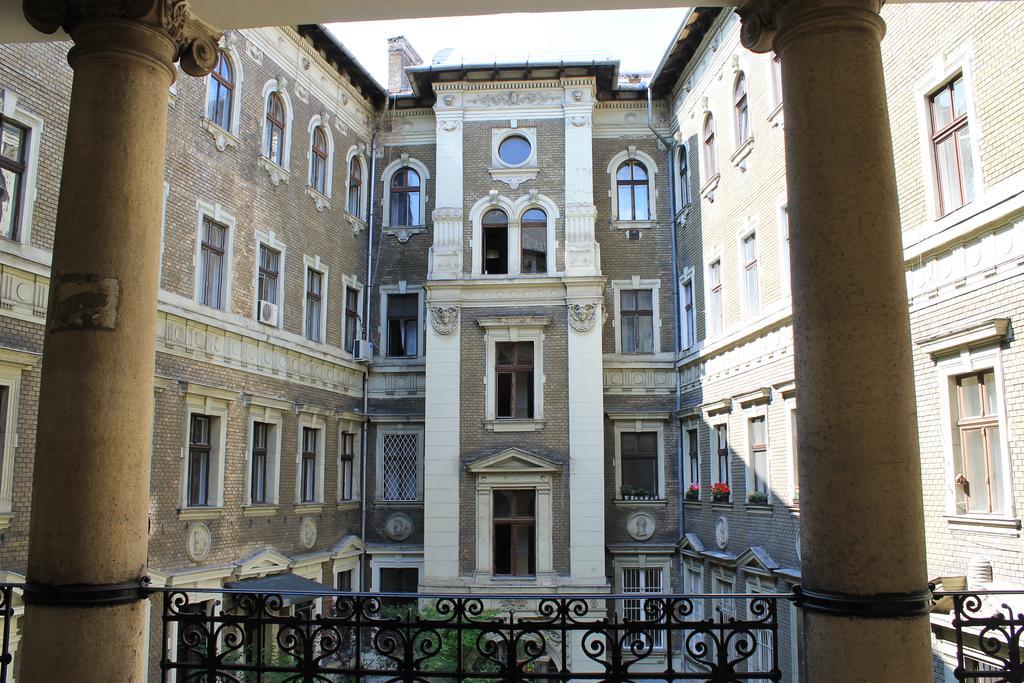 Omega Guesthouse Budapest Ngoại thất bức ảnh